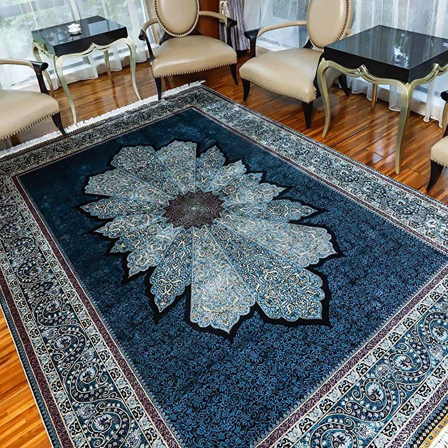 Can a silk rug be cleaned?